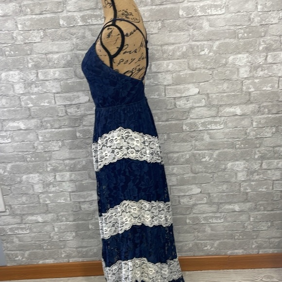 Nikibiki Floral Lace Overlay Maxi Dress - Picture 4 of 8